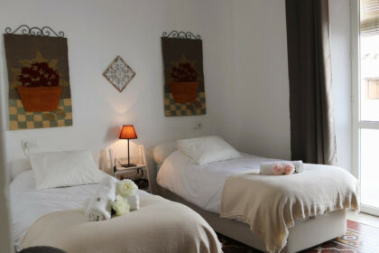 4d84c1c1519b547d3782d20071210048 - 9