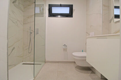 4daa54c67639388e9e39d7958d61707f - 19