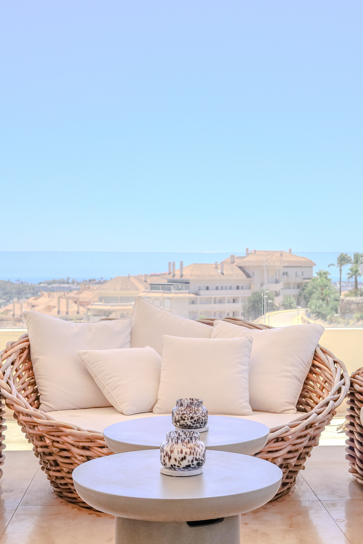 4e283d955f94d50eb8b3f022925c1019 - 11