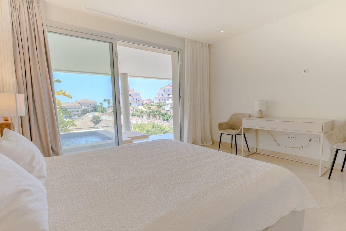 4e283d955f94d50eb8b3f022925c1019 - 16