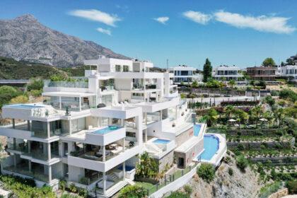 4e283d955f94d50eb8b3f022925c1019 - 24