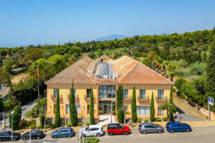 4e4c2e215ce70edf205af5ae44948b53 - 1