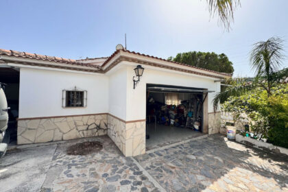 4f4a014500eaea3adf4060206d2b04d4 - 2