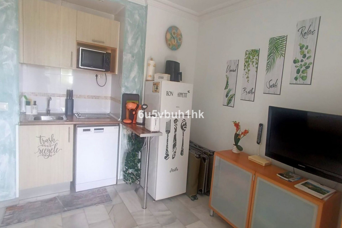 4f92e8508023d7a1fac6f285b7c6a6f8 - 8