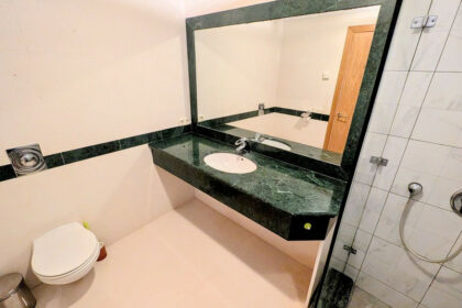 5166fb80a07ce5f949566df8e91b841e - 13