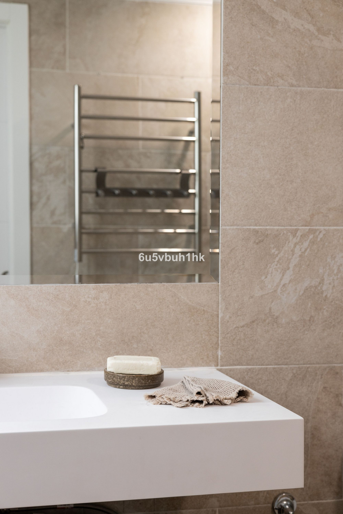 516fb0e454f4528eb04876a92d9b3065 - 17