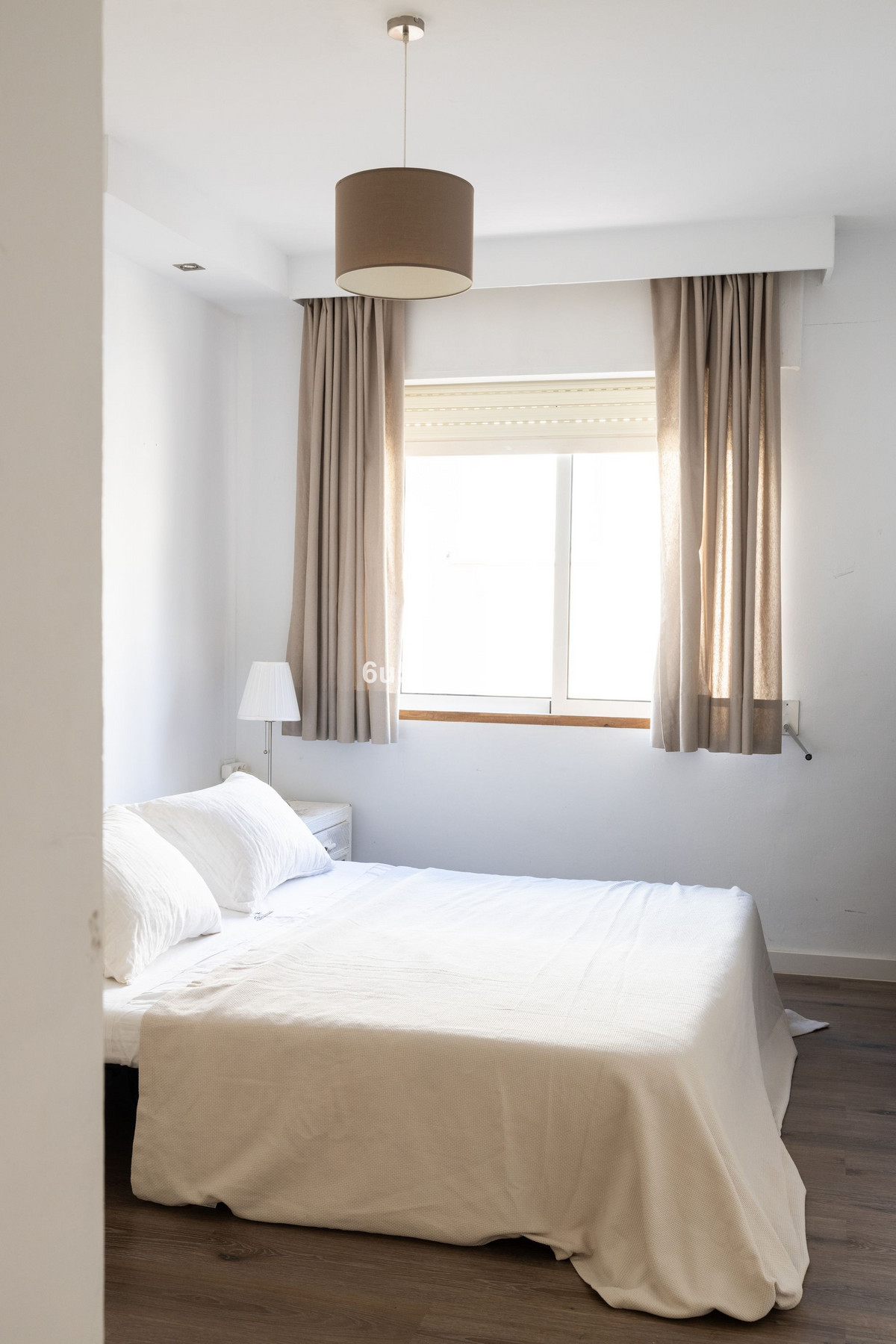 516fb0e454f4528eb04876a92d9b3065 - 20