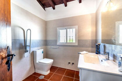 533851f610faf0399a1e3f4ab1ad92cb - 15