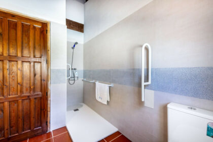 533851f610faf0399a1e3f4ab1ad92cb - 16