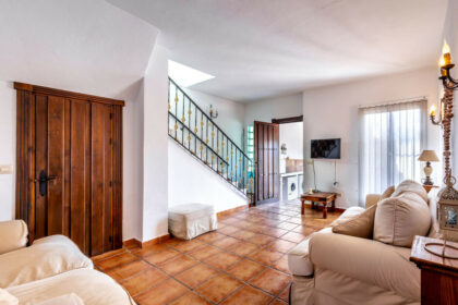 533851f610faf0399a1e3f4ab1ad92cb - 18