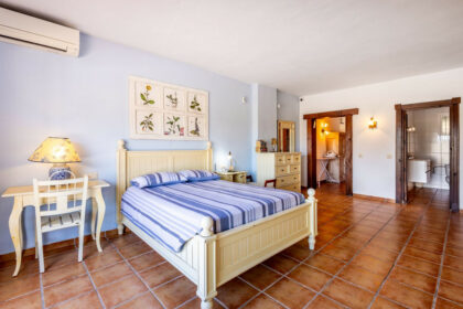 533851f610faf0399a1e3f4ab1ad92cb - 19