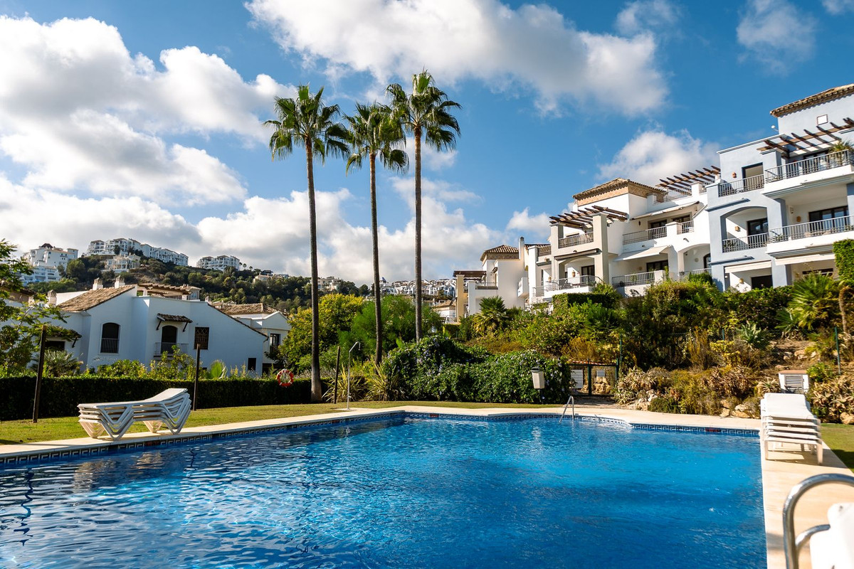 53957aeadd7e4ce1ed546ed120898963 - 30