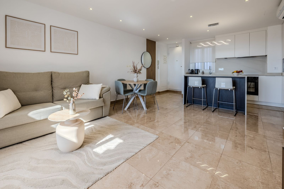 5549fe8352bf0c6b2ce1bdb5ef74b98e - 1