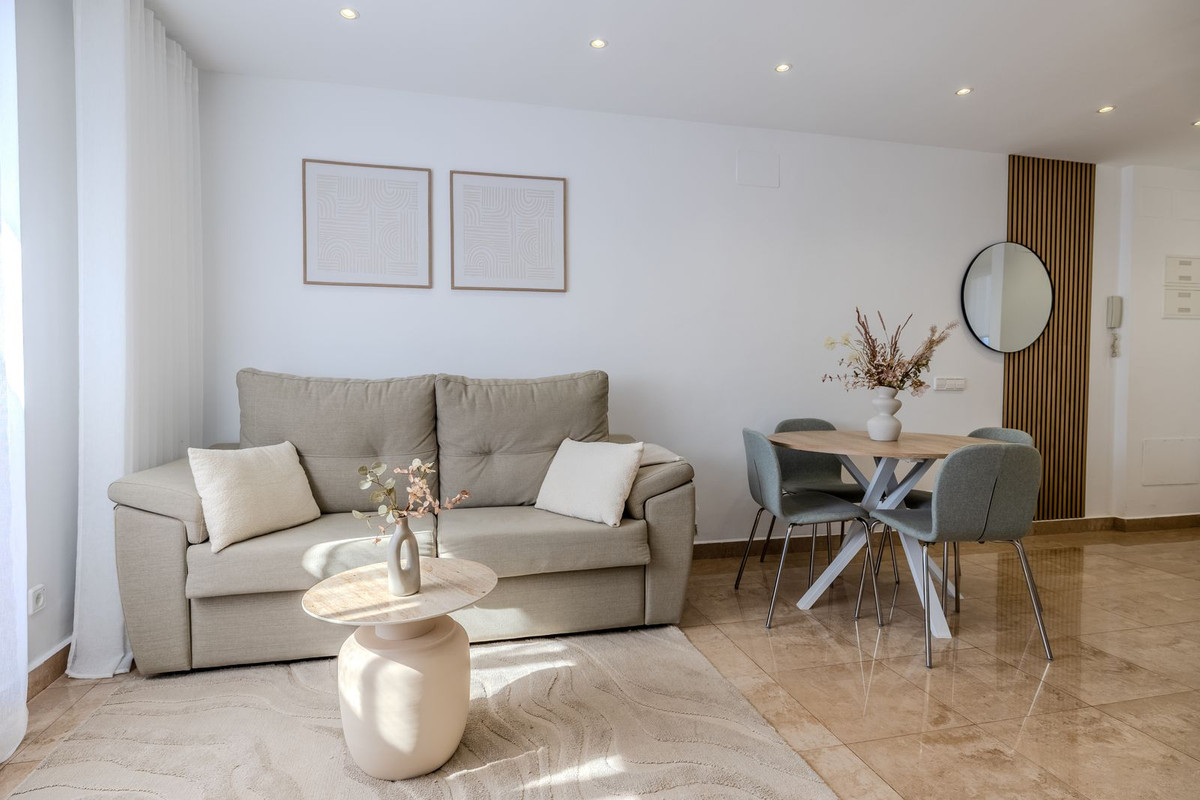 5549fe8352bf0c6b2ce1bdb5ef74b98e - 14