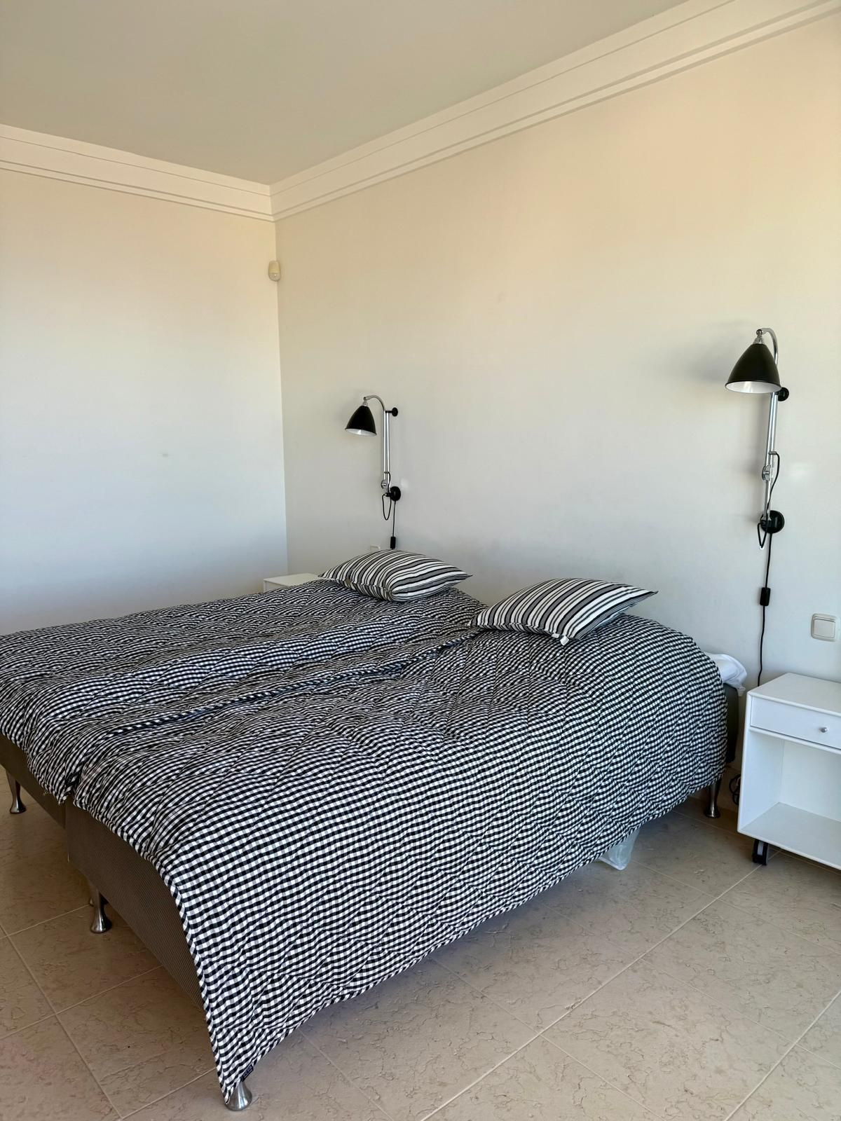 557c2234183a16f13d66288ea2604d26 - 27