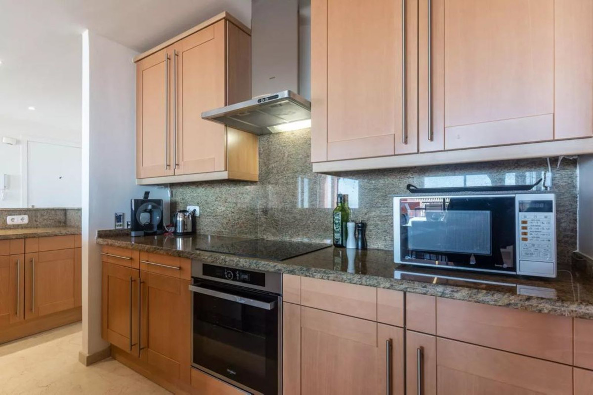 559053d8e4eabb8fc04eec0235bf3d91 - 10