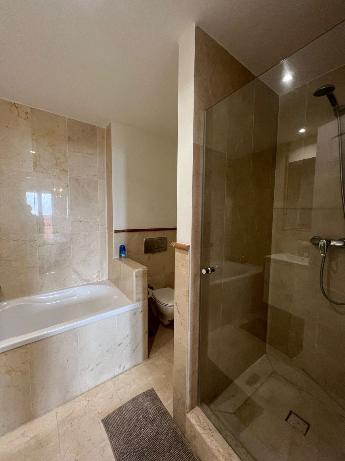 559053d8e4eabb8fc04eec0235bf3d91 - 17