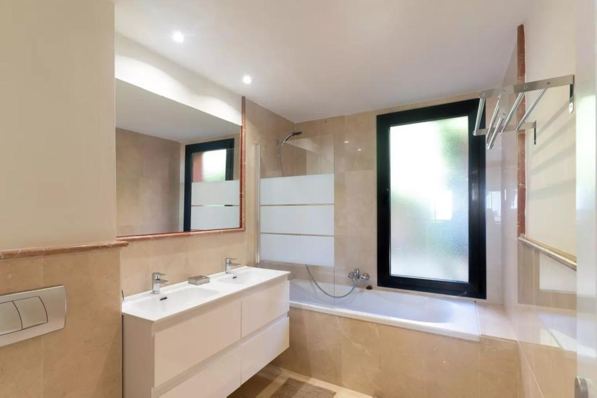 559053d8e4eabb8fc04eec0235bf3d91 - 20