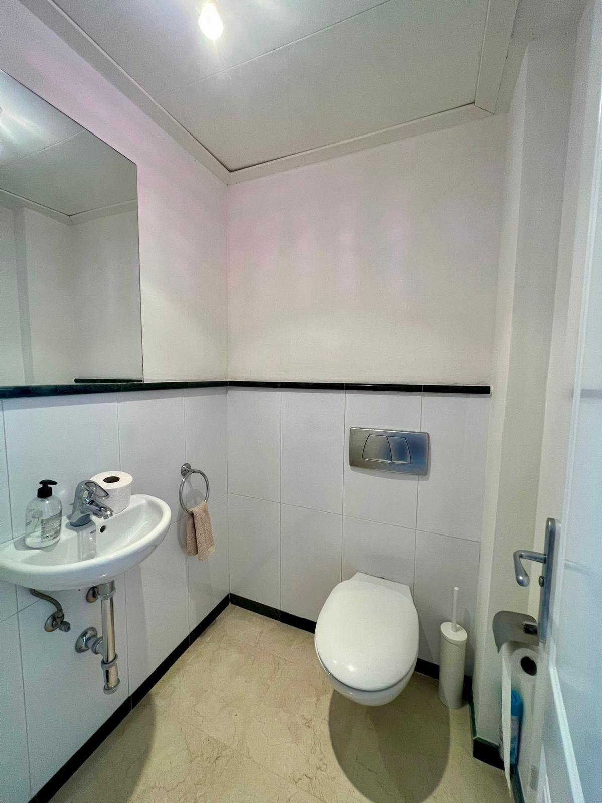 559053d8e4eabb8fc04eec0235bf3d91 - 23