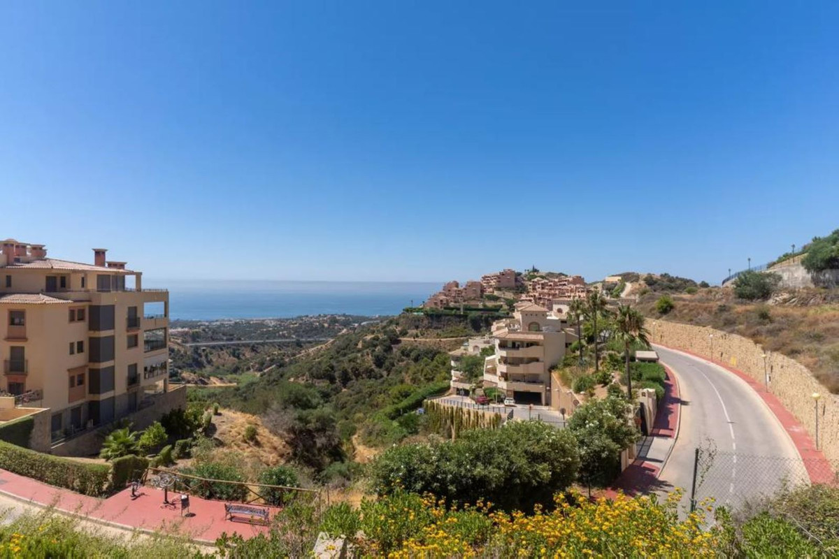 559053d8e4eabb8fc04eec0235bf3d91 - 27