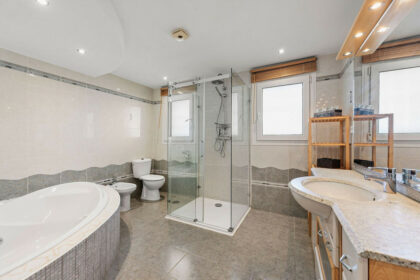 55b90688ab682c9221cab9fddb780f4c - 11