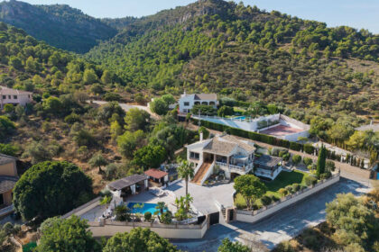 55b90688ab682c9221cab9fddb780f4c - 33