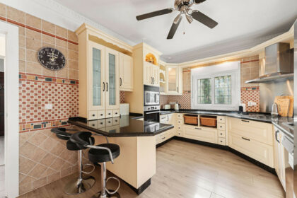 55b90688ab682c9221cab9fddb780f4c - 8