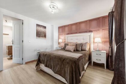 55b90688ab682c9221cab9fddb780f4c - 9