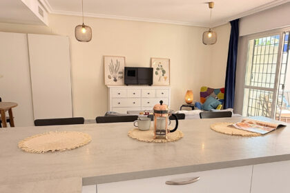 55c4f70976272c220555f2f293df9e84 - 10