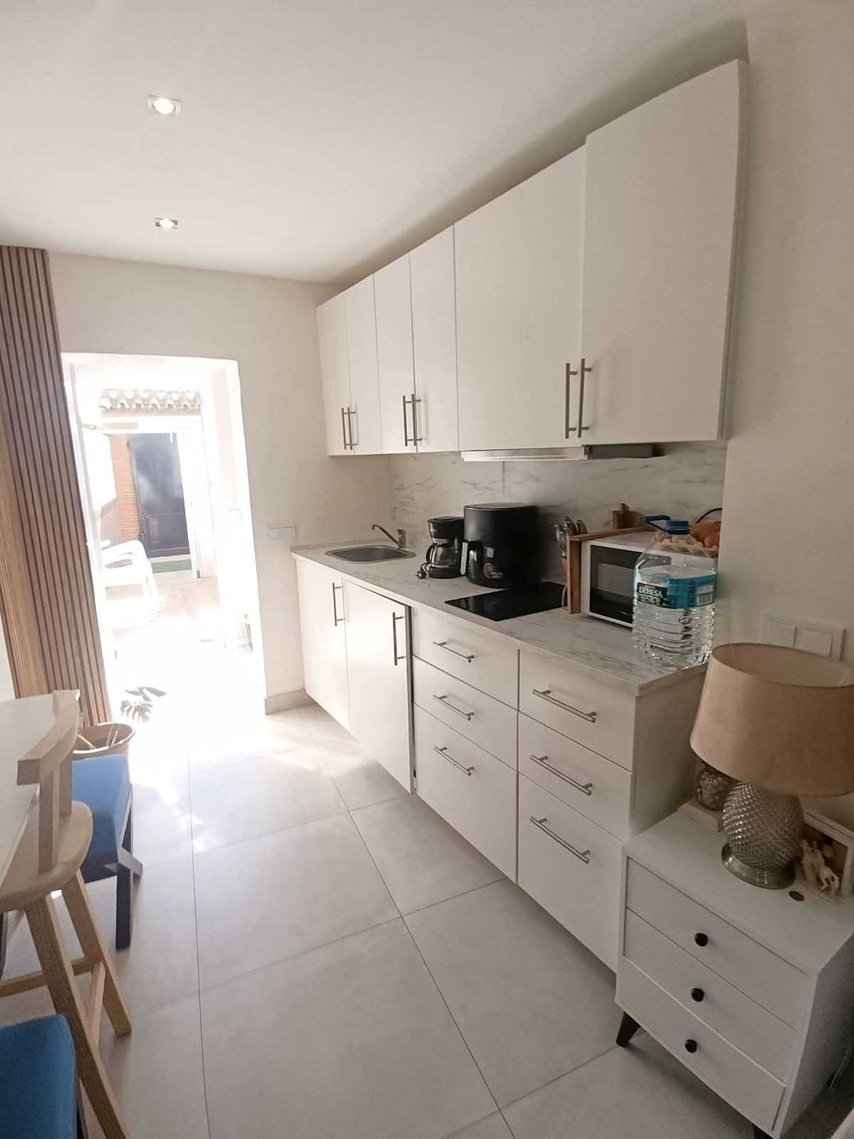 560bb541c9a1014a2a0a78b7a957281c - 12