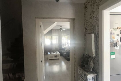 560bb541c9a1014a2a0a78b7a957281c - 22