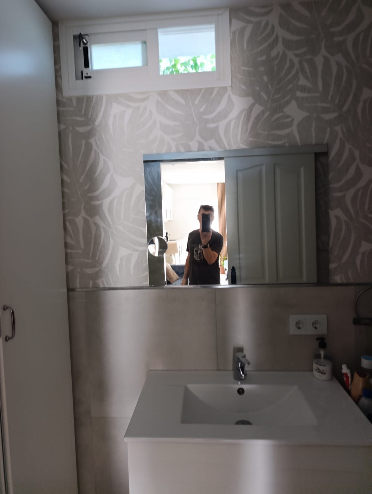 560bb541c9a1014a2a0a78b7a957281c - 25