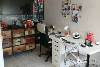 560bb541c9a1014a2a0a78b7a957281c - 32