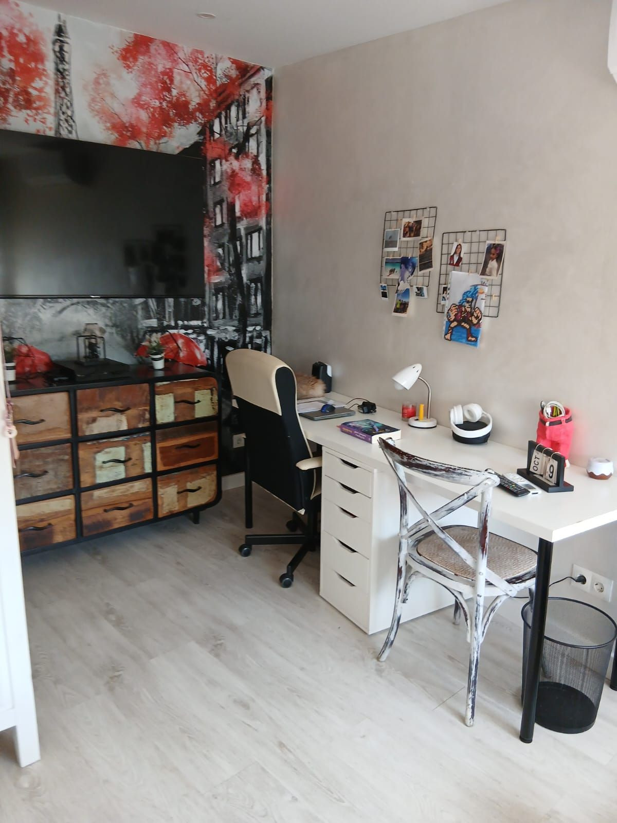 560bb541c9a1014a2a0a78b7a957281c - 32