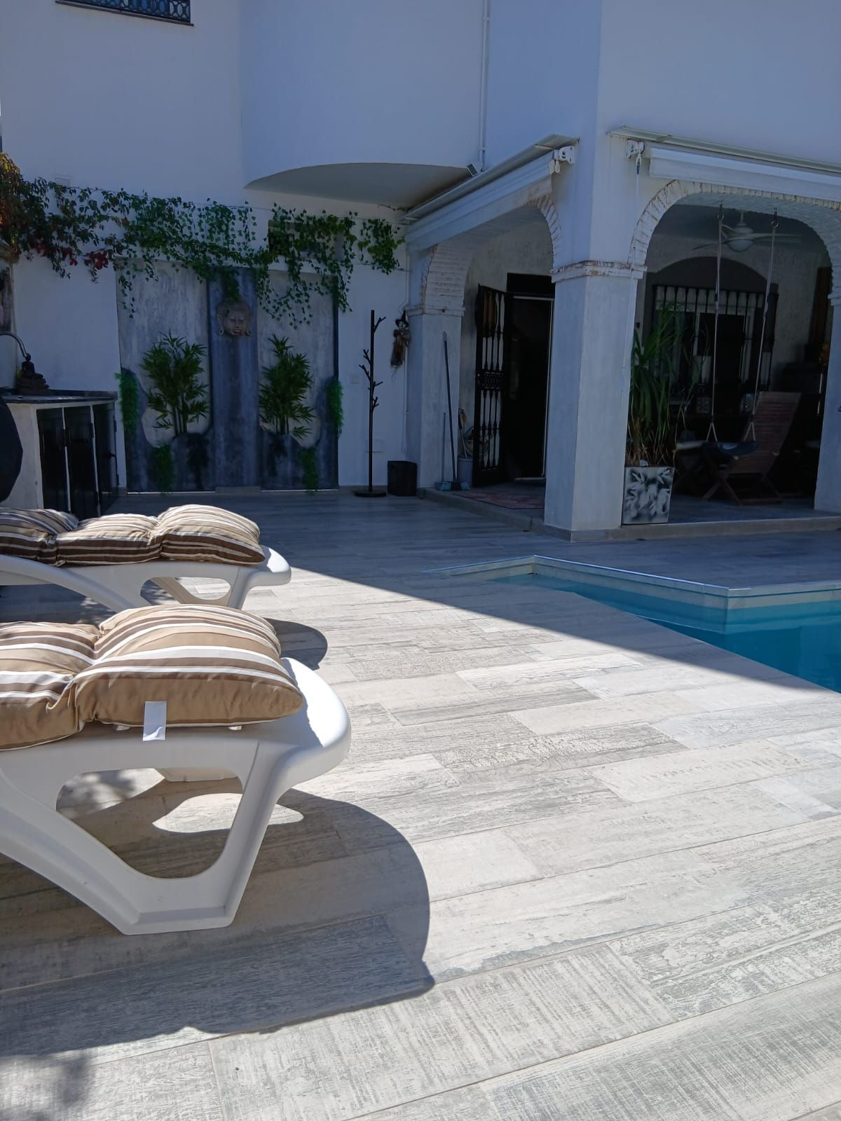 560bb541c9a1014a2a0a78b7a957281c - 38