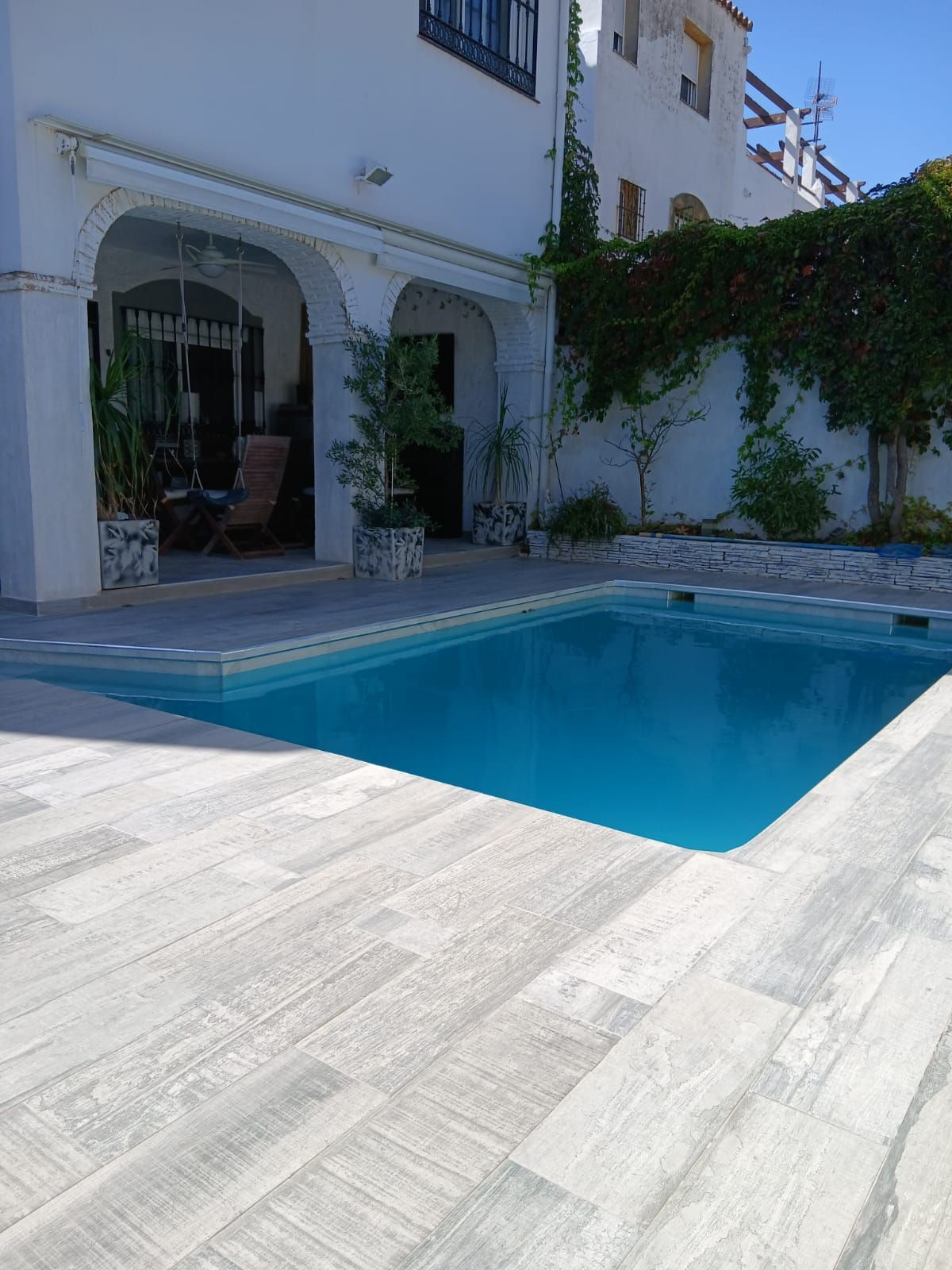 560bb541c9a1014a2a0a78b7a957281c - 39