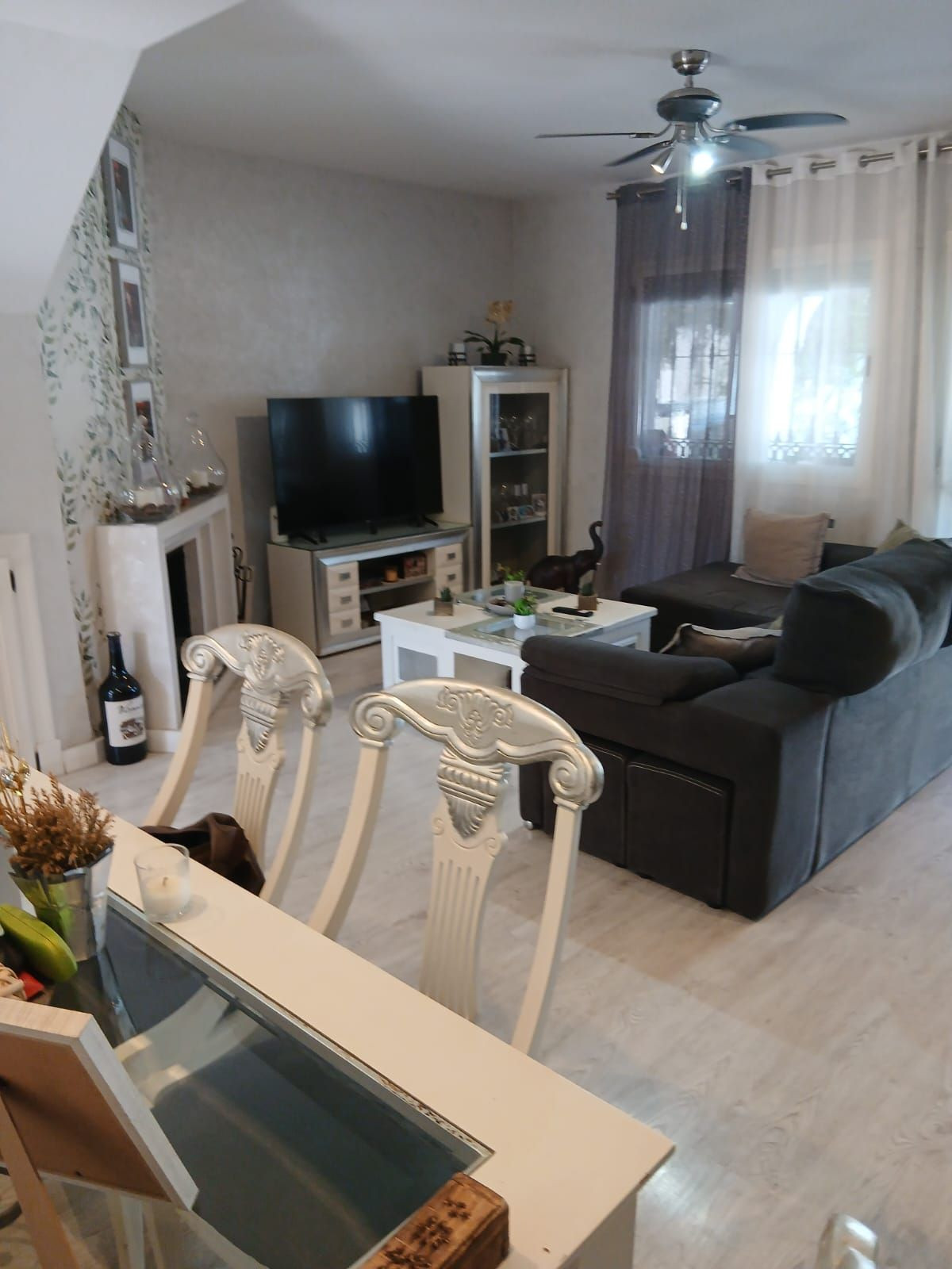 560bb541c9a1014a2a0a78b7a957281c - 4