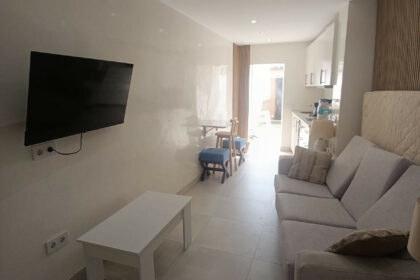 560bb541c9a1014a2a0a78b7a957281c - 9