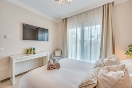 5632d2e8d531df9d89c177538a991d16 - 10