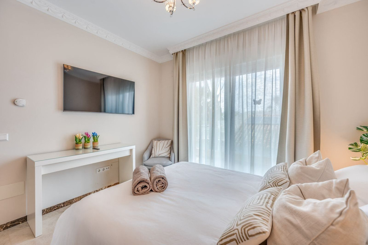 5632d2e8d531df9d89c177538a991d16 - 10