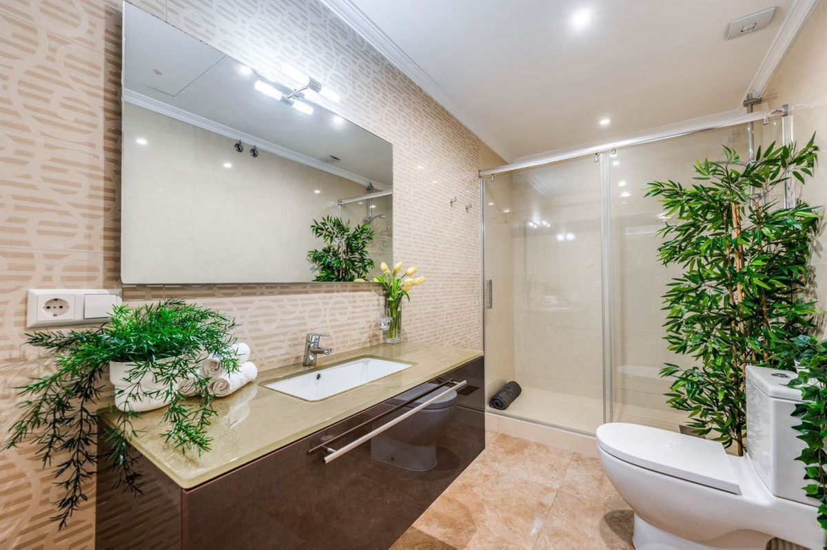 5632d2e8d531df9d89c177538a991d16 - 19