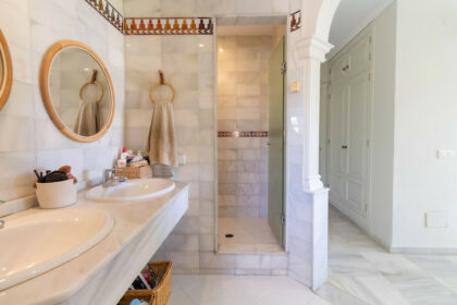 574510b67d016d1eb207d8901cfbc8b4 - 28