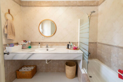 574510b67d016d1eb207d8901cfbc8b4 - 32