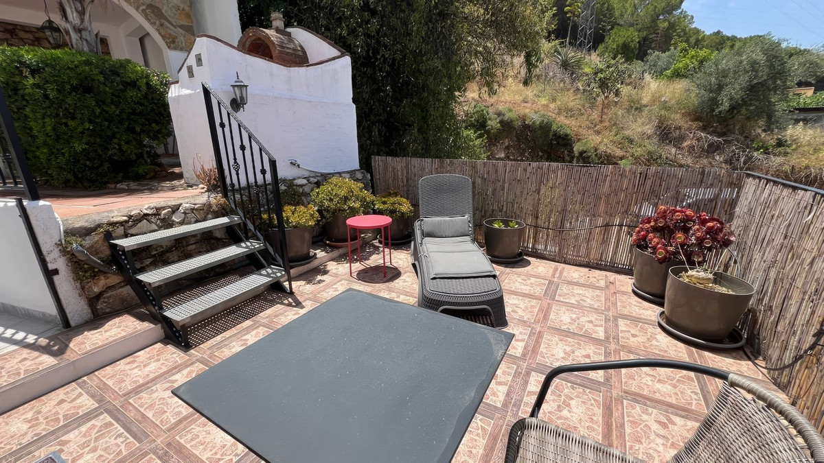 57a5c0107191b6e4c4b0171dbad71d99 - 26