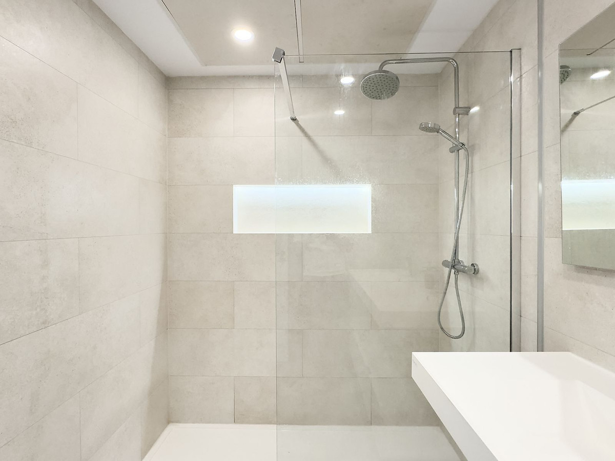 57c5e24c1dea083deafee8479392876b - 26