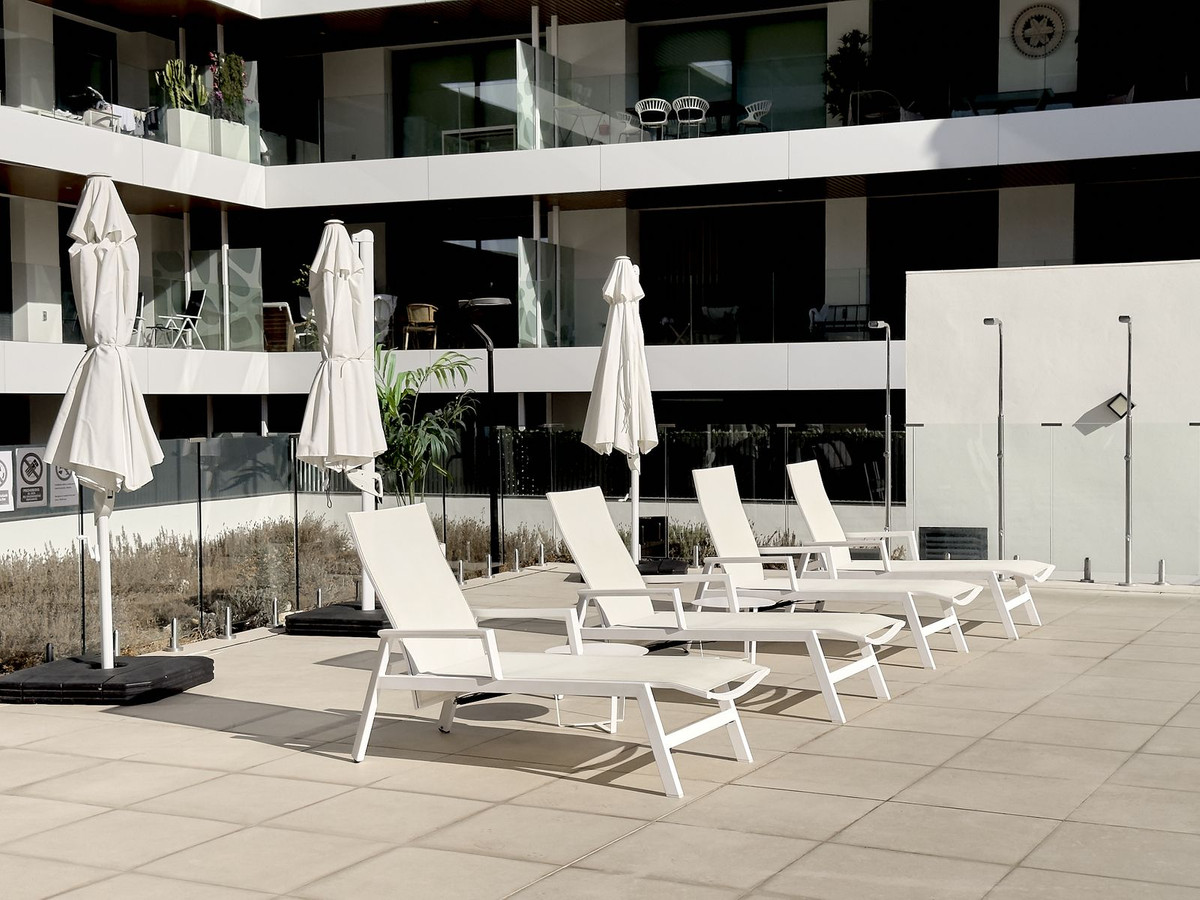 57c5e24c1dea083deafee8479392876b - 33