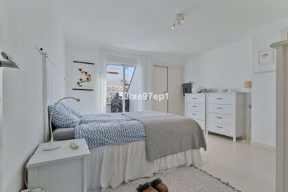 57df6135bae5d9752df77fb652f02c8c - 12