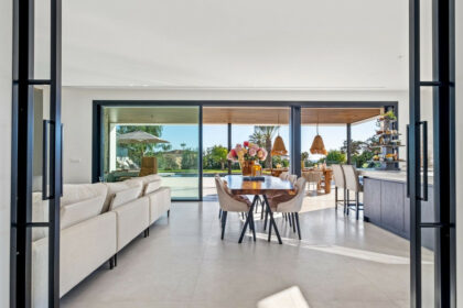 581d03da09393aaaf9e6a642beccbc0e - 13