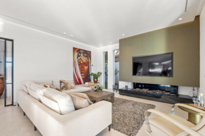 581d03da09393aaaf9e6a642beccbc0e - 19