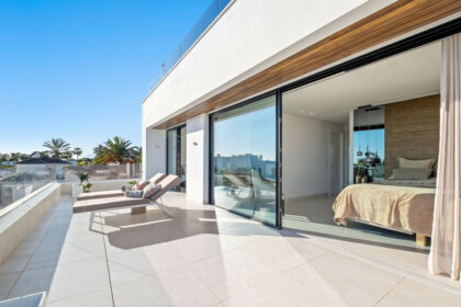 581d03da09393aaaf9e6a642beccbc0e - 30